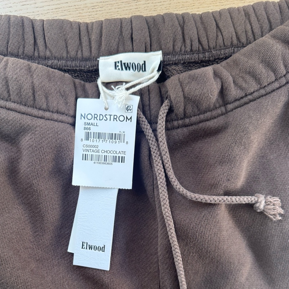 Elwood Athletic Shorts - Vintage Chocolate